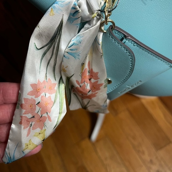 NWT-NANETTE LEPORE Women’s Sachet/Crossbody with Card Case & Scarf - Picture 6 of 16